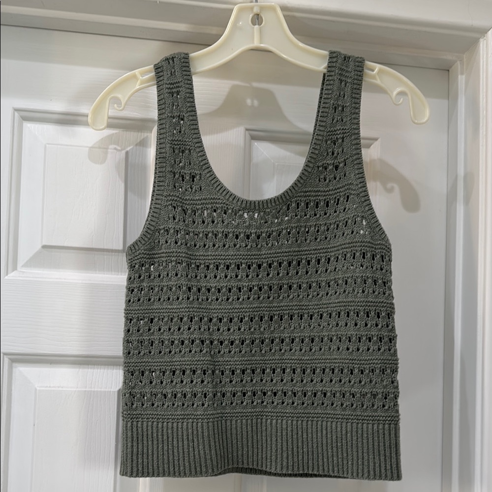 Knit Scoop Neck Tank Top in Olive Green